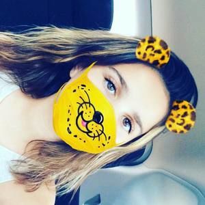 Meet your Posher, Alexis